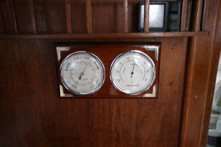 Master Marine Eygthene 24for sale The barometer - The barometer and hygrometer