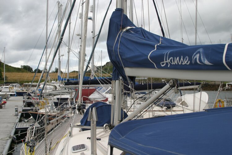 Hanse 411for sale Boom and sail cover - 
