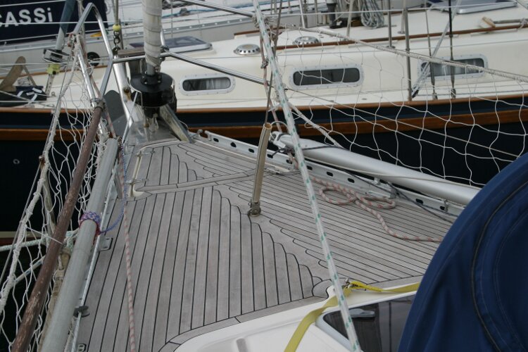 Hanse 411for sale Foredeck - 