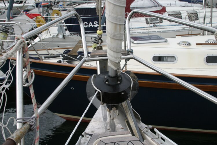 Hanse 411for sale Pulpit and reefing gear - 