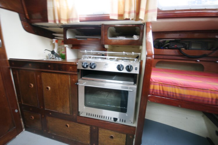 Morgan Giles for sale The cooker - With a two burner hob, grill and oven
