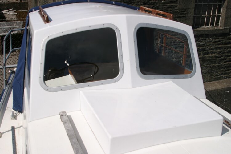 Colvic Springtide 25for sale Doghouse closeup - looking aft