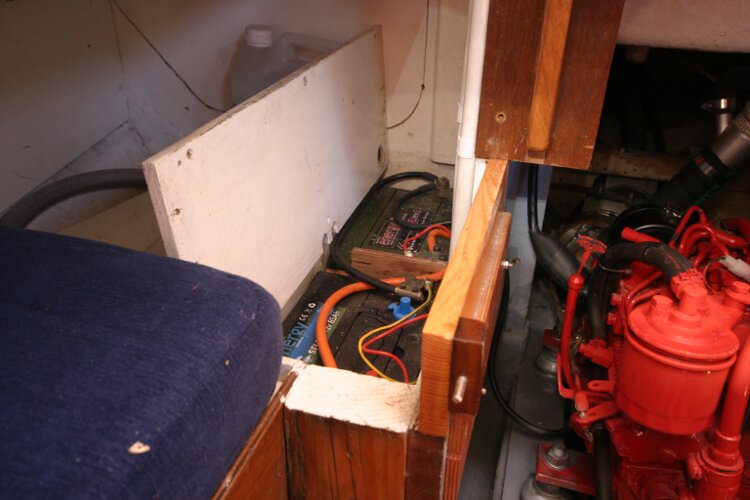 Colvic Springtide 25for sale Battery compartment - to starboard of the engine