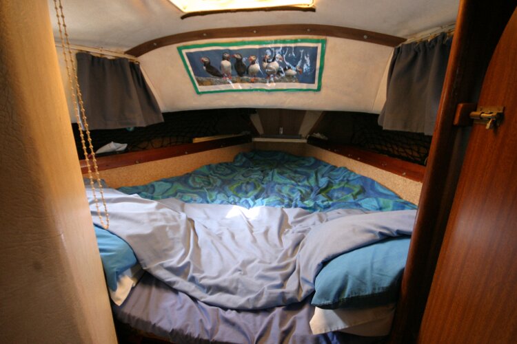 Westerly Renownfor sale Entrance to forward cabin - Very comfortable double V berth with spring base and memory foam.