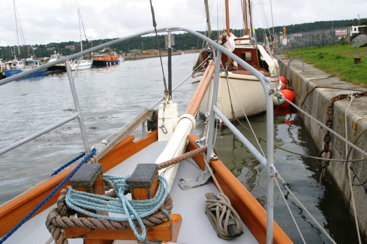 Wooden Classic Gaff cutterfor sale The fore deck - Note the substantial mooring bits
