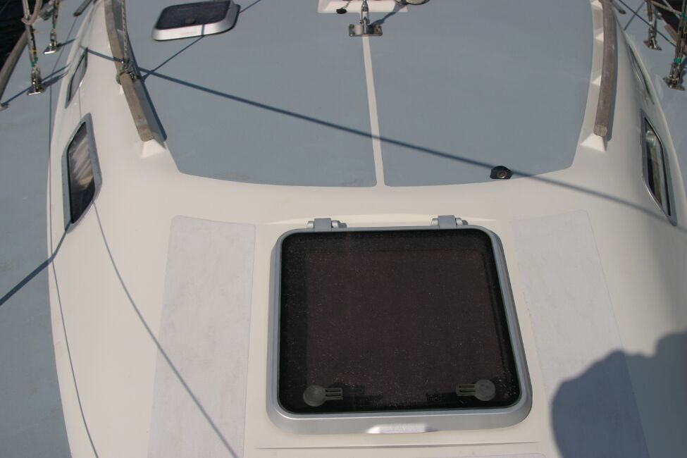 Westerly Riviera 35 MkIIfor sale Forehatch -  - spot the broker's shadow!