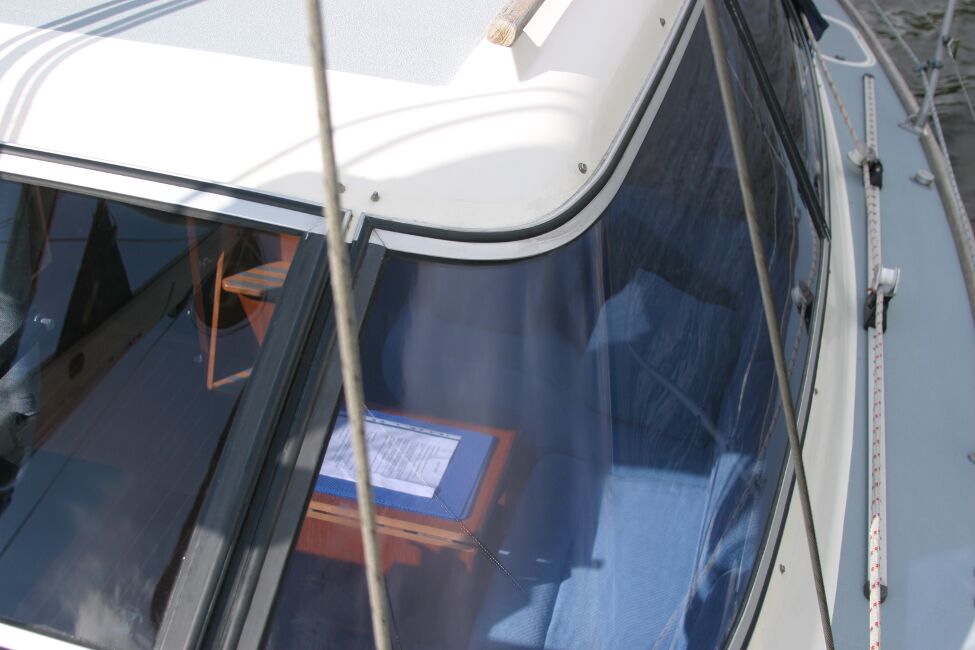 Westerly Riviera 35 MkIIfor sale View into Bridge Deck Window - 