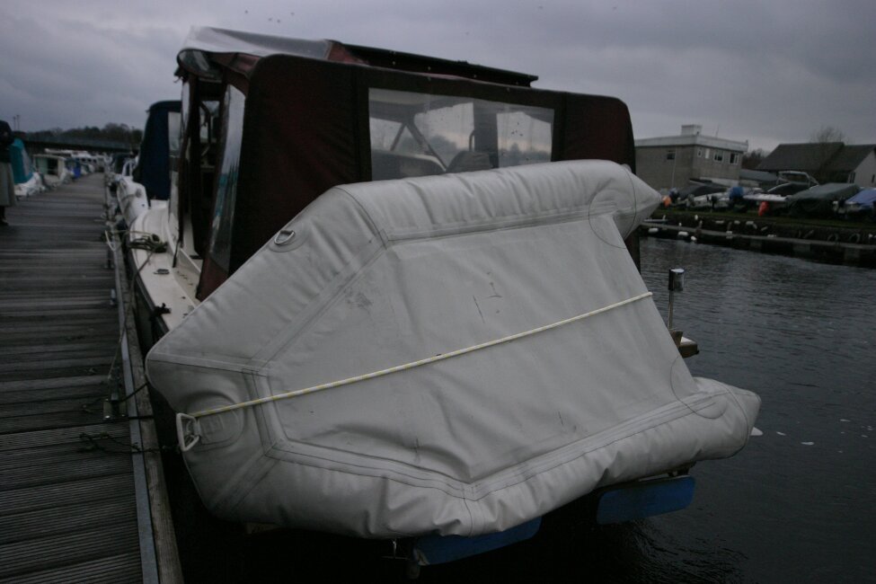 Shetland 640 Hardtopfor sale Inflatable on swim platform - 