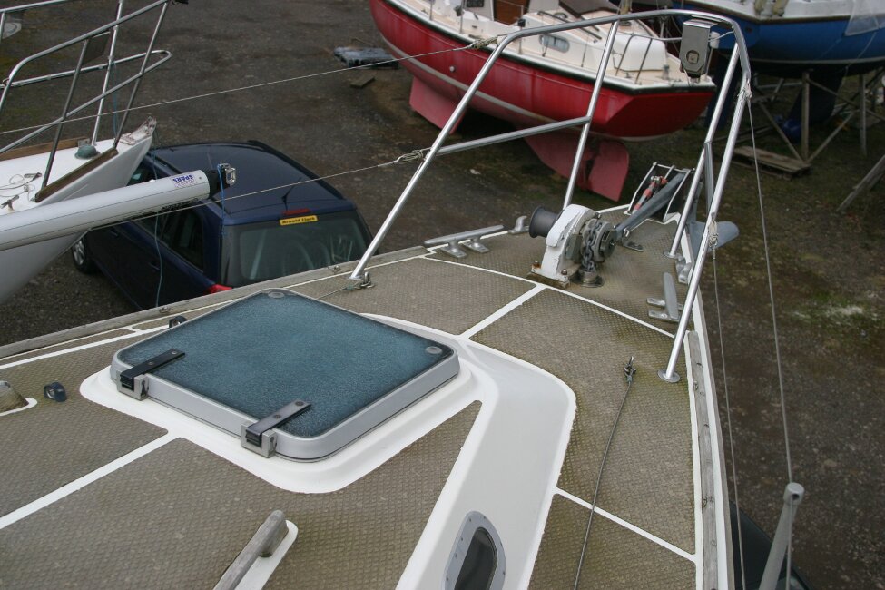 Westerly Corsair Mk 1for sale Foredeck and Forehatch - View from starboard side