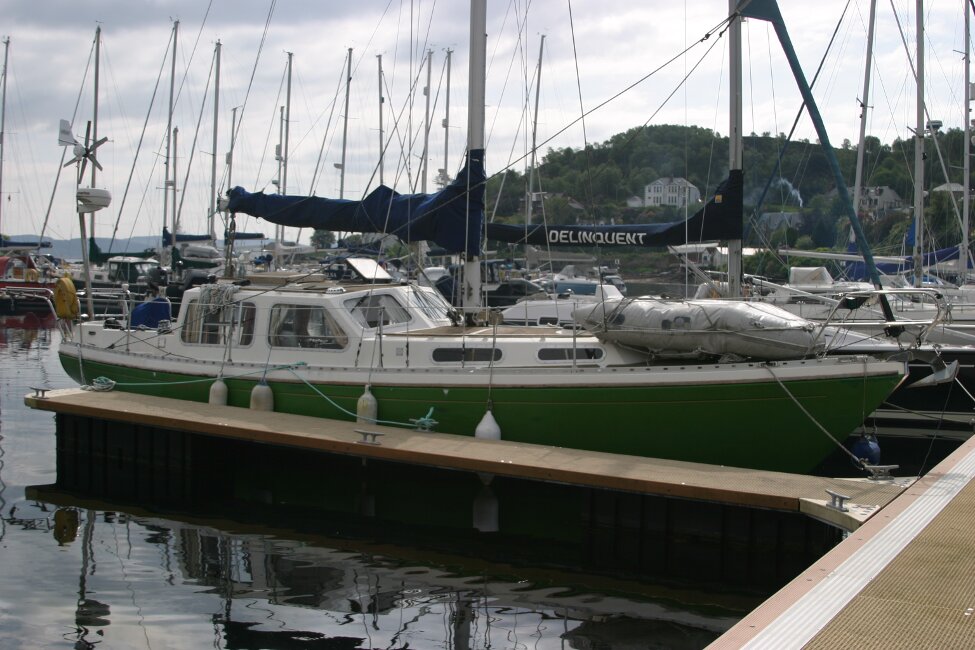 Trident Voyager 35for sale Starboard view at berth - 