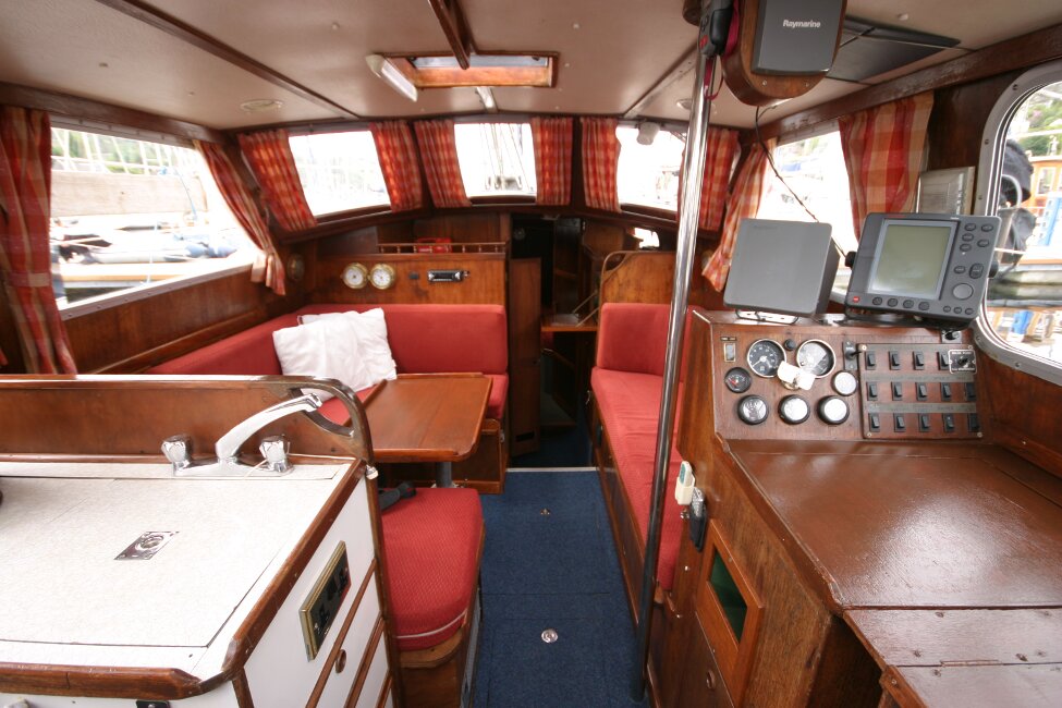 Trident Voyager 35for sale Saloon looking foreward - 