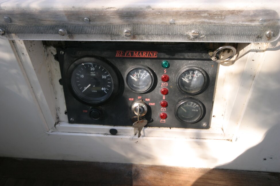 Nicholson 32 Mk Xfor sale Engine control panel - 