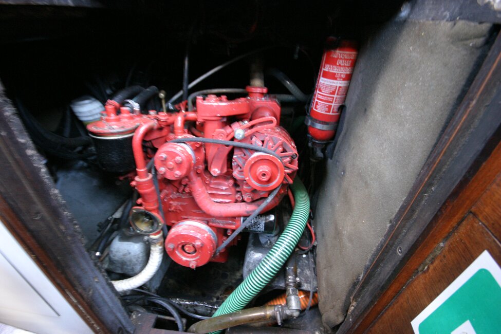 Nicholson 32 Mk Xfor sale Engine - under companionway steps - 