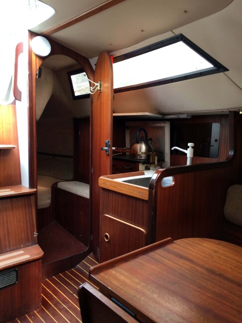 Jeanneau Fantasia 27for sale Galley and Aft Cabin entrance - 