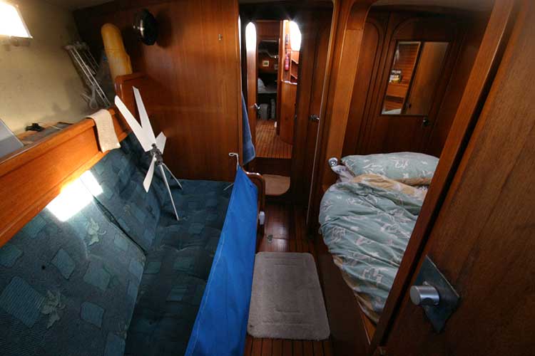 Jeanneau Trinidad 48 Ketchfor sale View aft from the sail locker - 